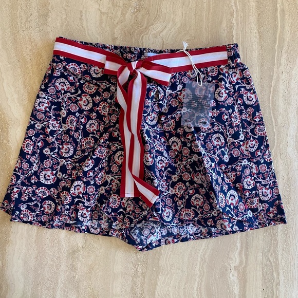 New With Out Tags THE UPSIDE bikini and cover up set. Size Small - Picture 5 of 6